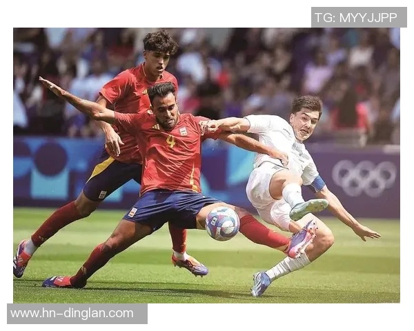 足球明星进场的精彩瞬间与背后故事全面解析