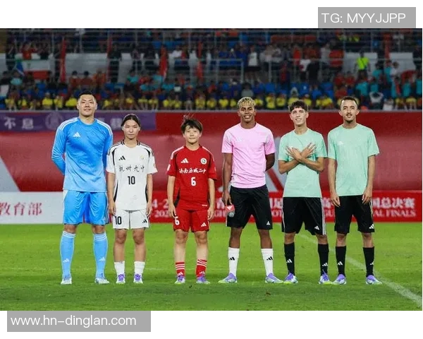 山东足球明星球员全景盘点及其在国内外赛场的精彩表现分析